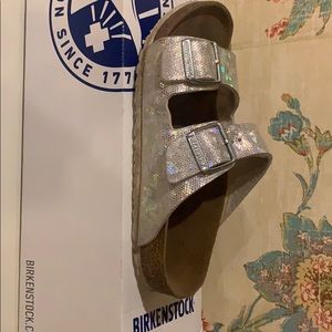 Kids Birkenstock size 33